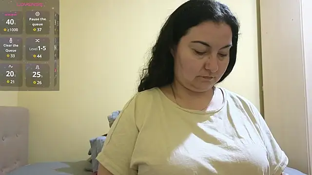 Snapshot of BBW_MILF_4U chatting on 02-07-25, 08:31 BBW MILF 4U online show from 02-07-25, 08:31