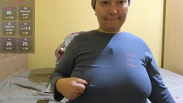 Snapshot of BBW_MILF_4U chatting on 02-08-25, 09:35 BBW MILF 4U online show from 02-08-25, 09:35