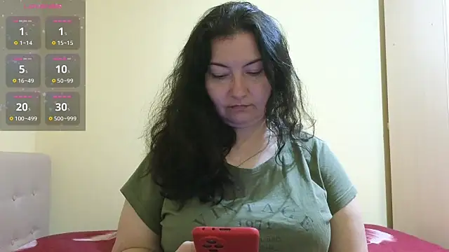 Snapshot of BBW_MILF_4U chatting on 03-09-25, 01:37 BBW MILF 4U online show from 03-09-25, 01:37