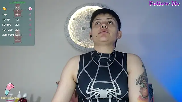 girl intense444 online show from 12-23-24, 10:33