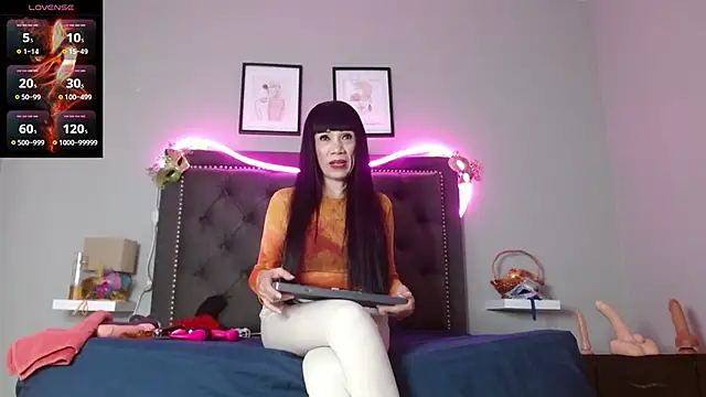 CharlotteLemke online show from 11-13-25, 12:48