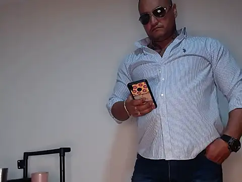 hardrock982 online show from 10-06-25, 01:52