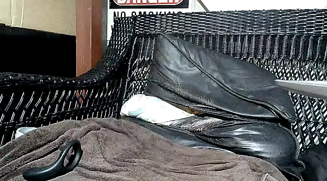 HungHawaiian808xh online show from 03-15-25, 07:09