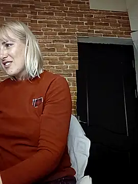  Horny milf  online show from 03-16-25, 02:10