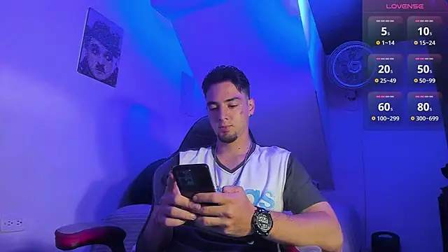 Alex smith00 online show from 12-19-25, 05:53