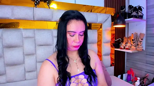 bigass monic online show from 06-15-26, 02:14