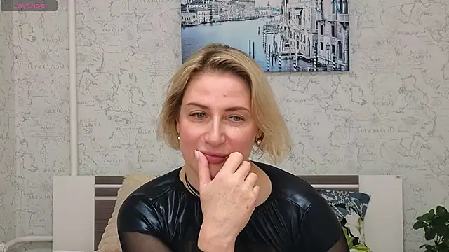 Lady Murenza online show from 02-17-25, 10:25