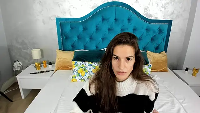 JennaMyers online show from 12-11-24, 08:18