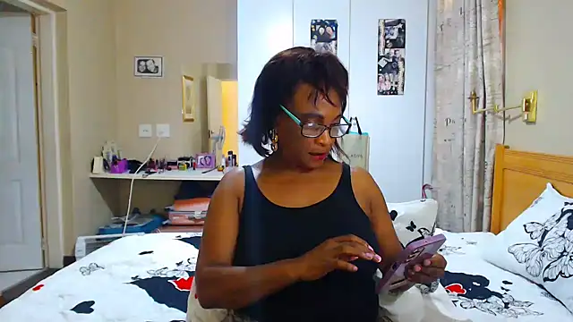 Hotgrannyx online show from 03-08-25, 08:11