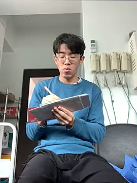 o0-69o online show from 12-24-24, 05:49