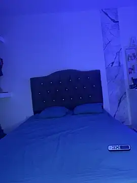 alysson 18 online show from 04-30-26, 01:50