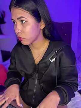 alysson 18 online show from 05-06-26, 12:54