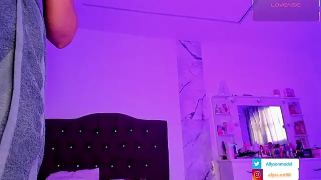 alysson 18 online show from 05-09-26, 12:54