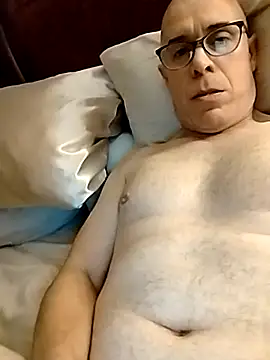 KCLMT online show from 03-08-26, 04:38