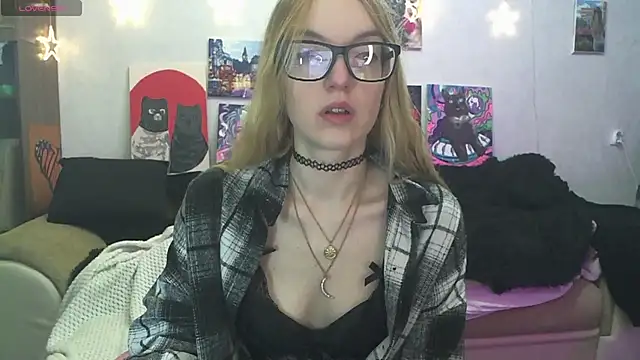 SecretSophia online show from 02-08-26, 10:13