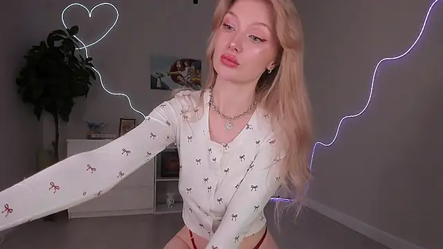 sugar club online show from 10-24-25, 06:59