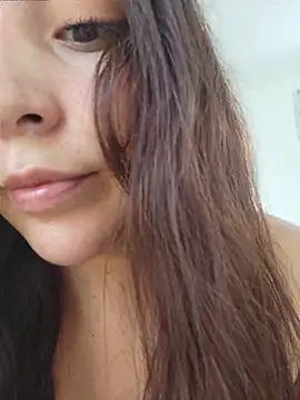 VickyHoult online show from 05-17-26, 07:32