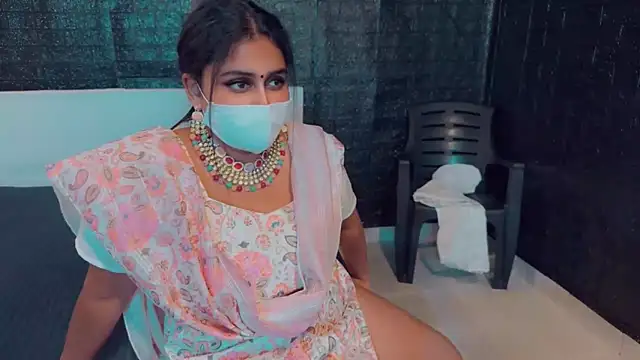 Snapshot of SonY_CaM chatting on 12-28-24, 08:04 SonY CaM online show from 12-28-24, 08:04