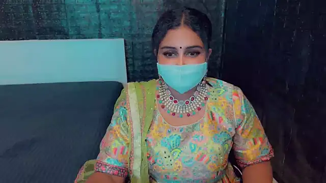 Snapshot of SonY_CaM chatting on 12-30-24, 05:02 SonY CaM online show from 12-30-24, 05:02