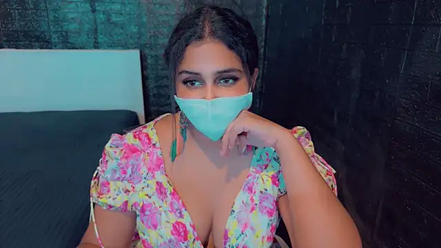 Snapshot of SonY_CaM chatting on 01-11-25, 04:57 SonY CaM online show from 01-11-25, 04:57