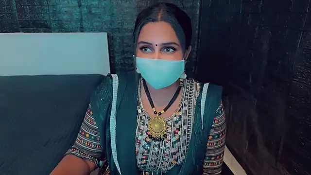 Snapshot of SonY_CaM chatting on 02-01-25, 05:05 SonY CaM online show from 02-01-25, 05:05