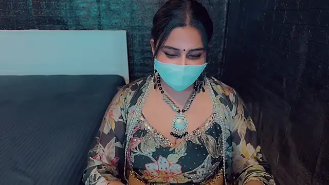 Snapshot of SonY_CaM chatting on 02-13-25, 05:22 SonY CaM online show from 02-13-25, 05:22