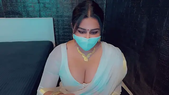 Snapshot of SonY_CaM chatting on 02-26-25, 04:45 SonY CaM online show from 02-26-25, 04:45