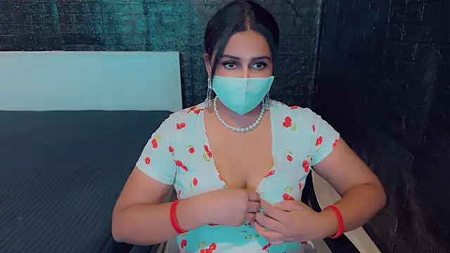 Snapshot of SonY_CaM chatting on 03-06-25, 05:00 SonY CaM online show from 03-06-25, 05:00