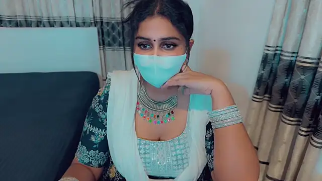 Snapshot of SonY_CaM chatting on 09-19-25, 05:13 SonY CaM online show from 09-19-25, 05:13