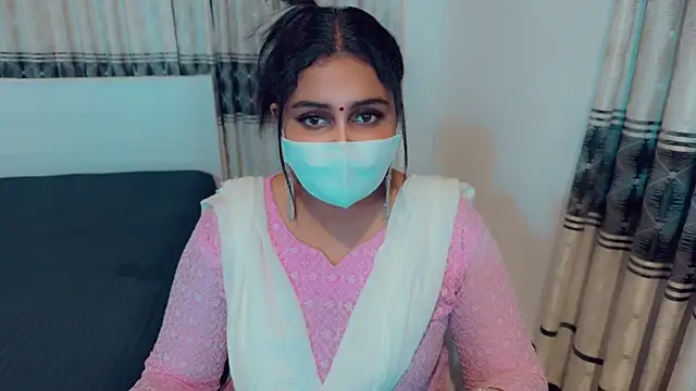 Snapshot of SonY_CaM chatting on 09-25-25, 05:05 SonY CaM online show from 09-25-25, 05:05