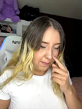 Snapshot of NibiruNairobi69 chatting on 10-19-25, 11:05 NibiruNairobi69 online show from 10-19-25, 11:05