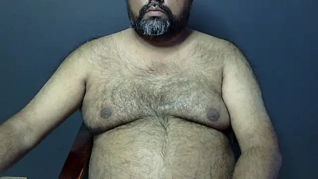 Snapshot of hairysubcub_70 chatting on 02-08-25, 10:07 hairysubcub 70 online show from 02-08-25, 10:07