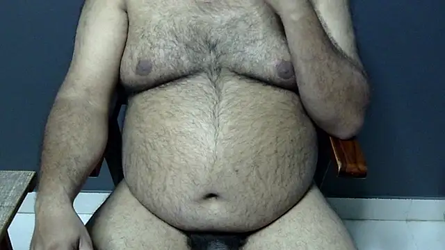 Snapshot of hairysubcub_70 chatting on 02-09-25, 01:25 hairysubcub 70 online show from 02-09-25, 01:25