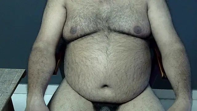 Snapshot of hairysubcub_70 chatting on 02-11-25, 10:15 hairysubcub 70 online show from 02-11-25, 10:15