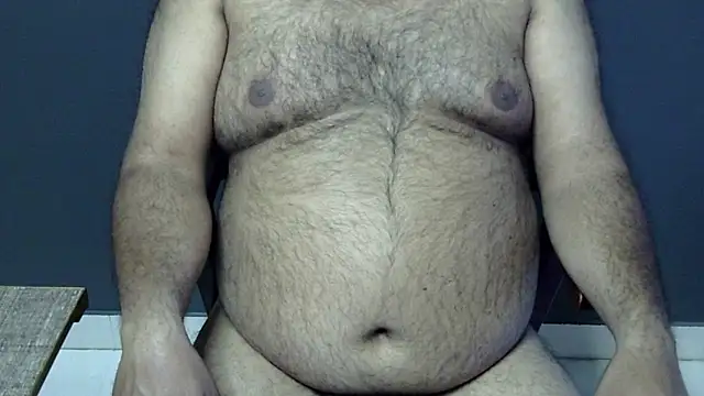 Snapshot of hairysubcub_70 chatting on 02-13-25, 10:23 hairysubcub 70 online show from 02-13-25, 10:23