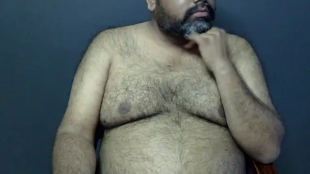 Snapshot of hairysubcub_70 chatting on 02-16-25, 10:10 hairysubcub 70 online show from 02-16-25, 10:10