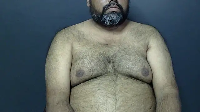 Snapshot of hairysubcub_70 chatting on 02-17-25, 10:18 hairysubcub 70 online show from 02-17-25, 10:18