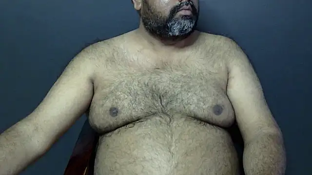 Snapshot of hairysubcub_70 chatting on 02-18-25, 07:10 hairysubcub 70 online show from 02-18-25, 07:10