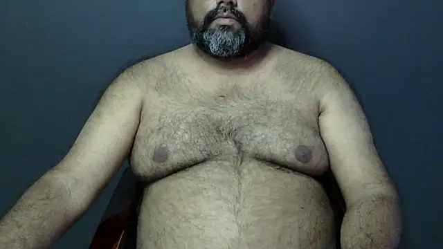 Snapshot of hairysubcub_70 chatting on 02-20-25, 09:44 hairysubcub 70 online show from 02-20-25, 09:44