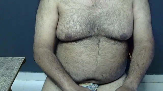 Snapshot of hairysubcub_70 chatting on 02-21-25, 10:07 hairysubcub 70 online show from 02-21-25, 10:07