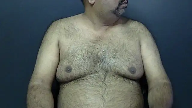 Snapshot of hairysubcub_70 chatting on 02-23-25, 07:00 hairysubcub 70 online show from 02-23-25, 07:00