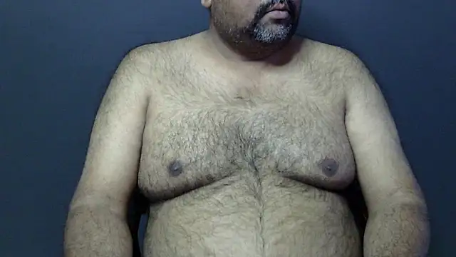 Snapshot of hairysubcub_70 chatting on 03-03-25, 06:59 hairysubcub 70 online show from 03-03-25, 06:59