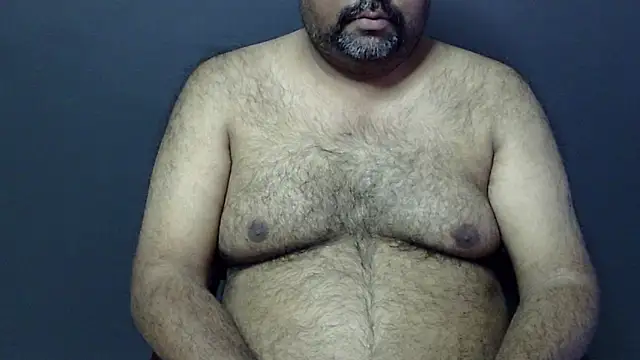 Snapshot of hairysubcub_70 chatting on 03-04-25, 07:08 hairysubcub 70 online show from 03-04-25, 07:08