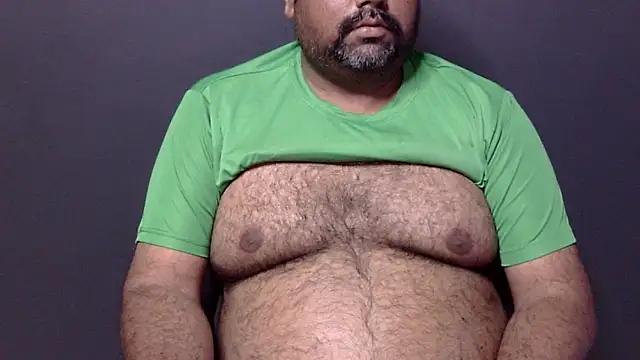 Snapshot of hairysubcub_70 chatting on 03-04-25, 10:13 hairysubcub 70 online show from 03-04-25, 10:13