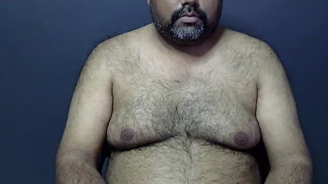 Snapshot of hairysubcub_70 chatting on 03-09-25, 10:08 hairysubcub 70 online show from 03-09-25, 10:08