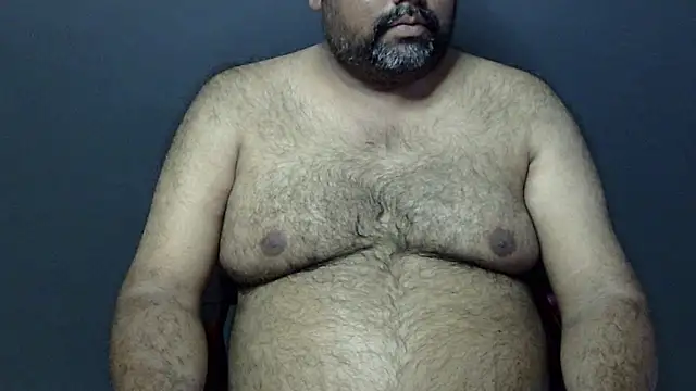 Snapshot of hairysubcub_70 chatting on 03-10-25, 10:26 hairysubcub 70 online show from 03-10-25, 10:26