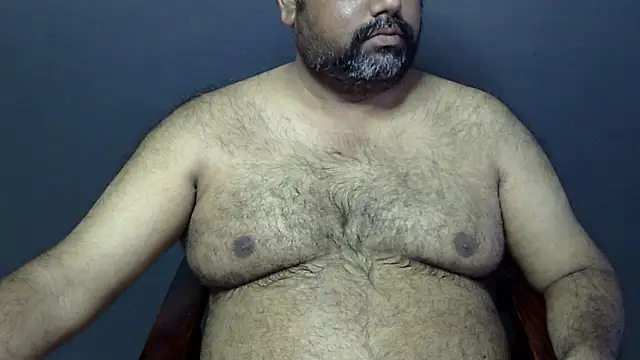 Snapshot of hairysubcub_70 chatting on 03-16-25, 06:31 hairysubcub 70 online show from 03-16-25, 06:31