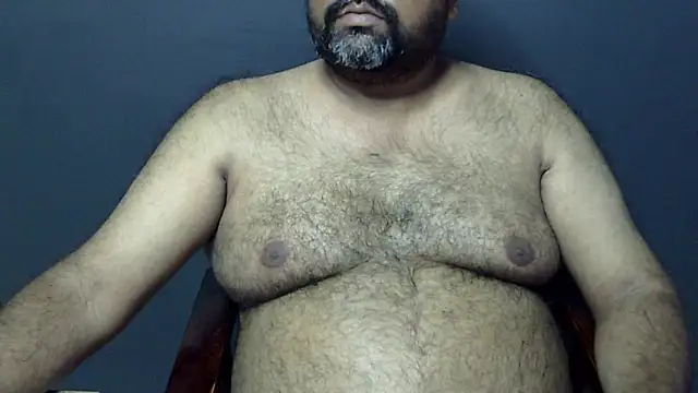 Snapshot of hairysubcub_70 chatting on 03-17-25, 10:17 hairysubcub 70 online show from 03-17-25, 10:17