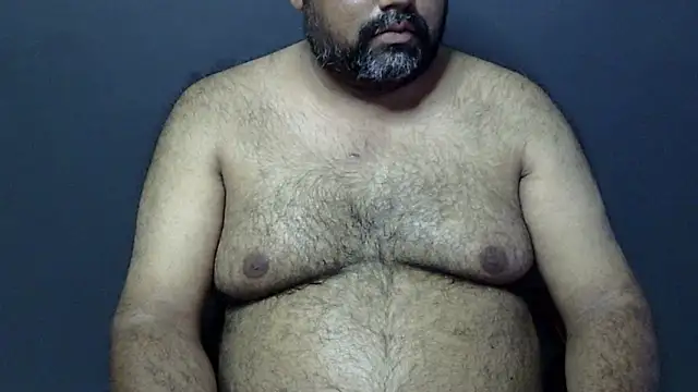 Snapshot of hairysubcub_70 chatting on 03-20-25, 10:10 hairysubcub 70 online show from 03-20-25, 10:10