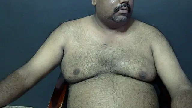 Snapshot of hairysubcub_70 chatting on 09-11-25, 06:57 hairysubcub 70 online show from 09-11-25, 06:57